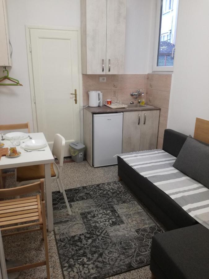 Mini Studio - One Traveler Apartment Belgrade Exterior photo